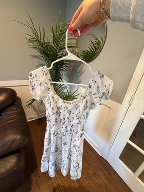 White Floral Puff-Sleeve Smocked Mini Dress